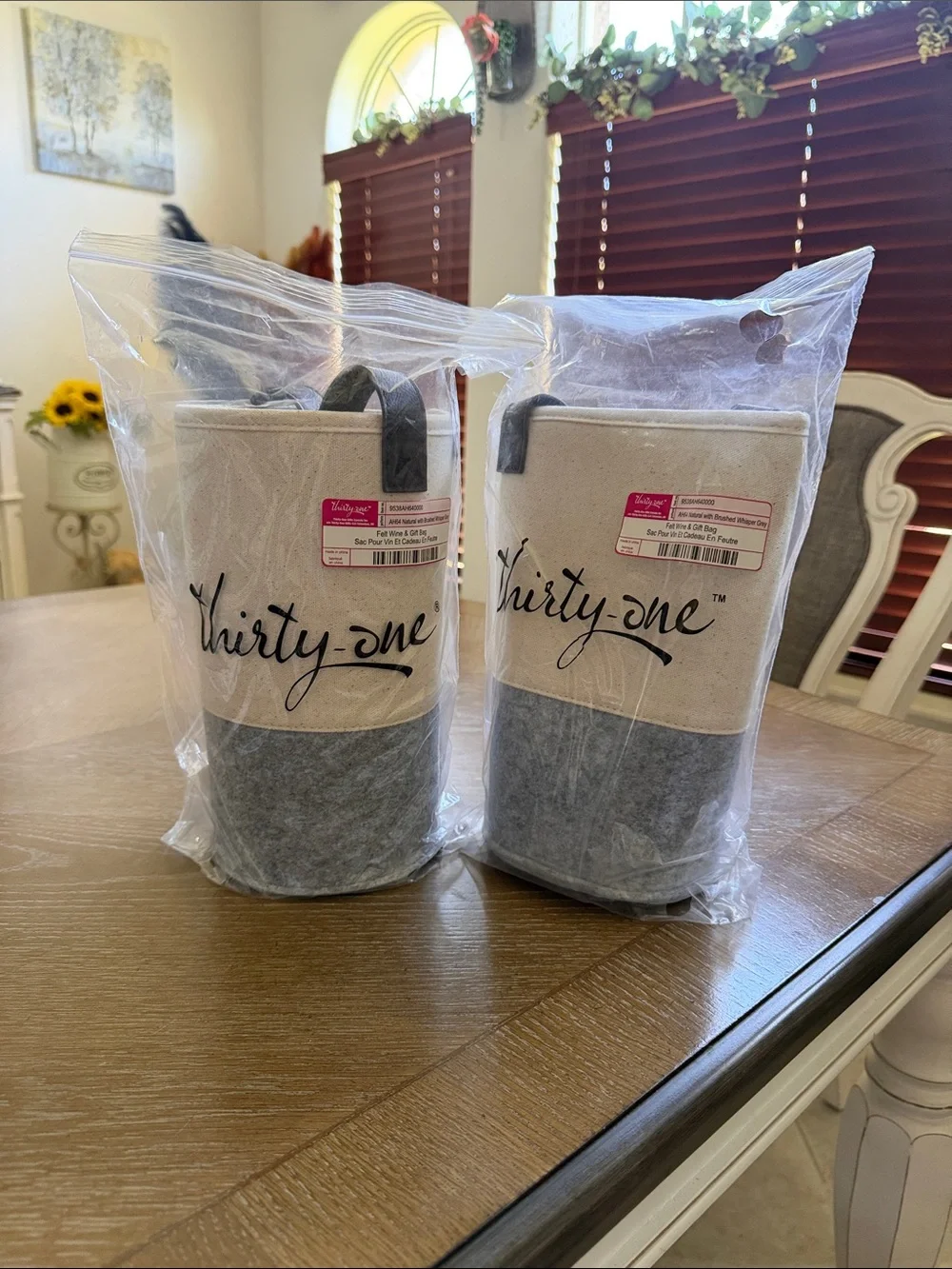 NWT Thirty-One Felt Wine & Gift Bag Bundle (Set of 2) – Natural Canvas & Gray